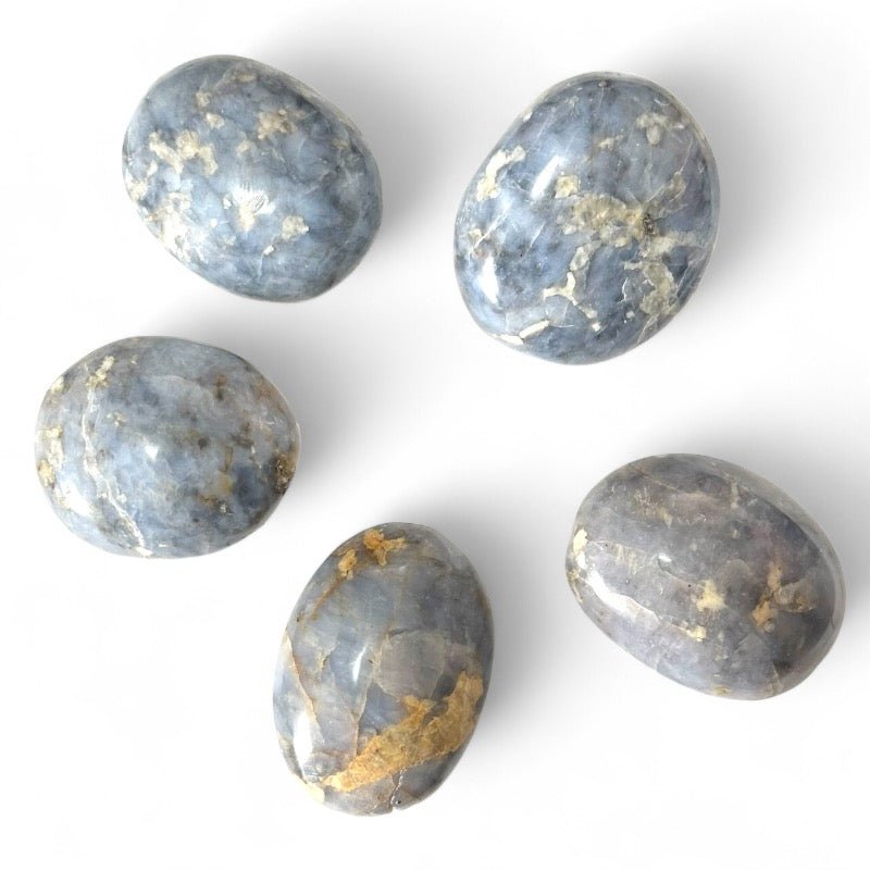 Opale bleue Madagascar A (Galet XL) - La Boite à Cailloux