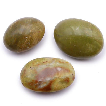 Opale verte Madagascar A (galet XL) - La Boite à Cailloux