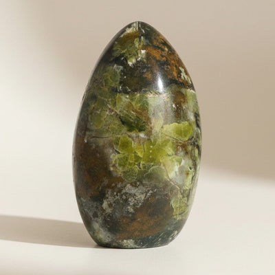 Madagascar green opal free form A+ - 511g