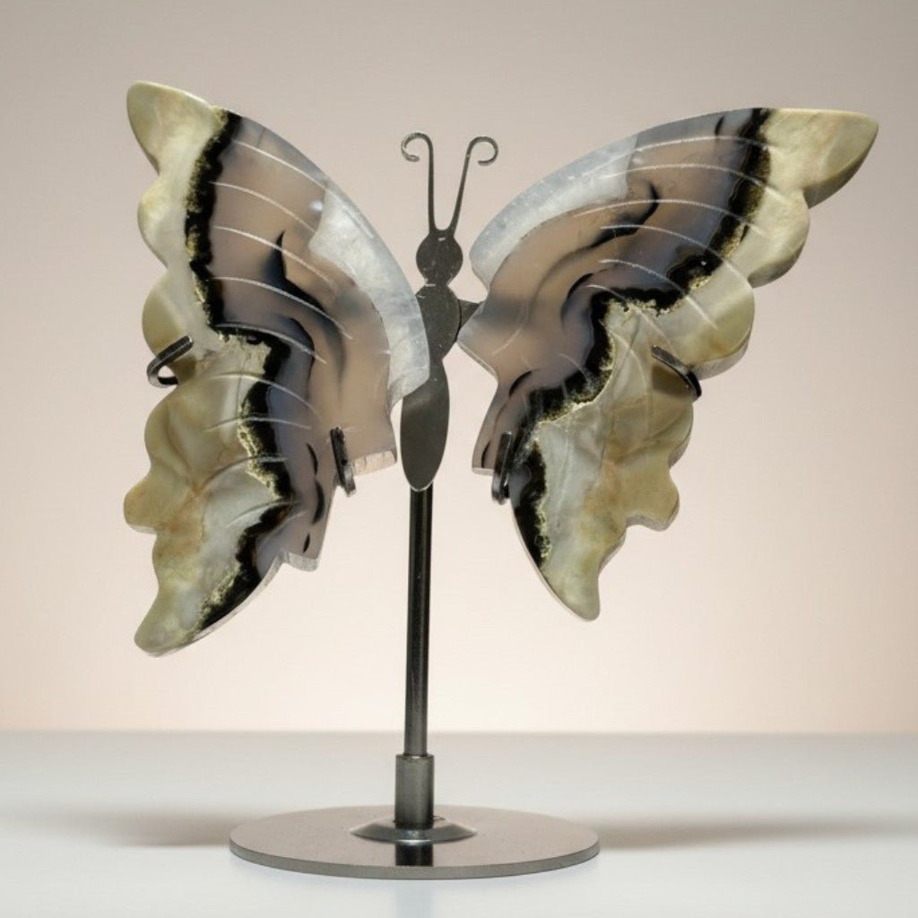 Papillon agate Brésil AA sur socle - La Boite à Cailloux
