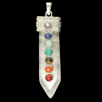 Pendentif 7 chakras cristal de roche Brésil A - La Boite à Cailloux