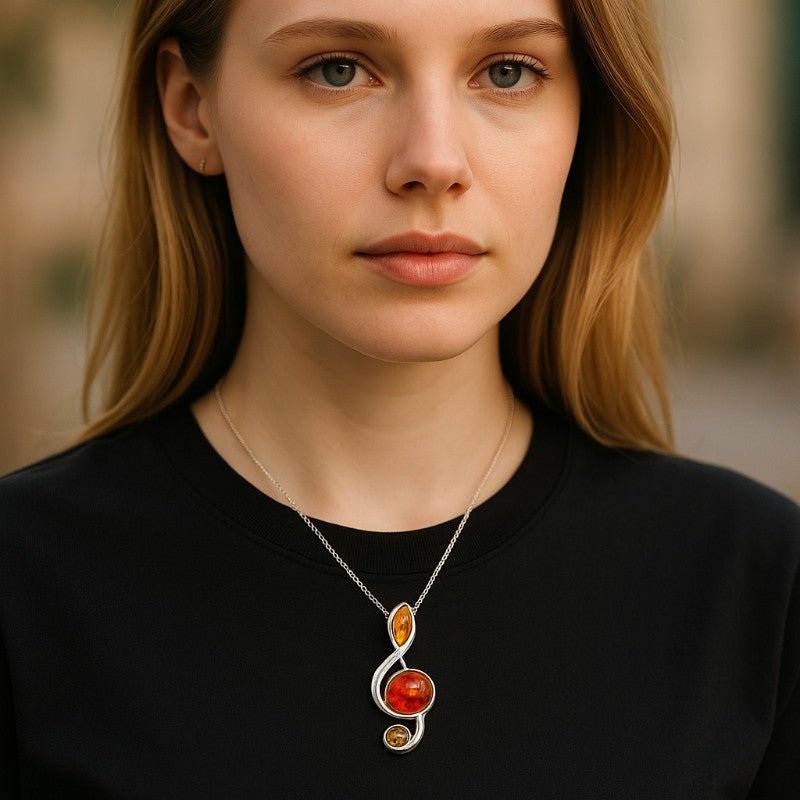 Pendentif ambre multicolore Lituanie AA argent 925 (clef de sol) - La Boite à Cailloux