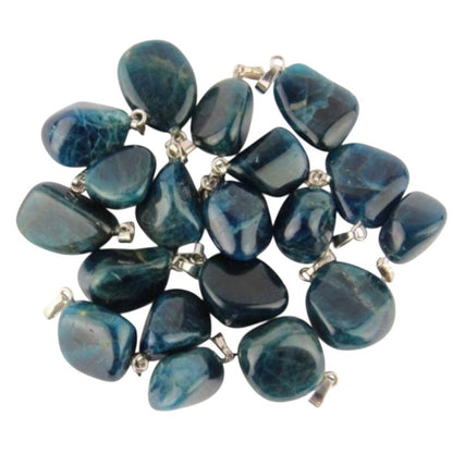 Pendentif apatite bleue Brésil AA pierre roulée boucle argent 925 - La Boite à Cailloux