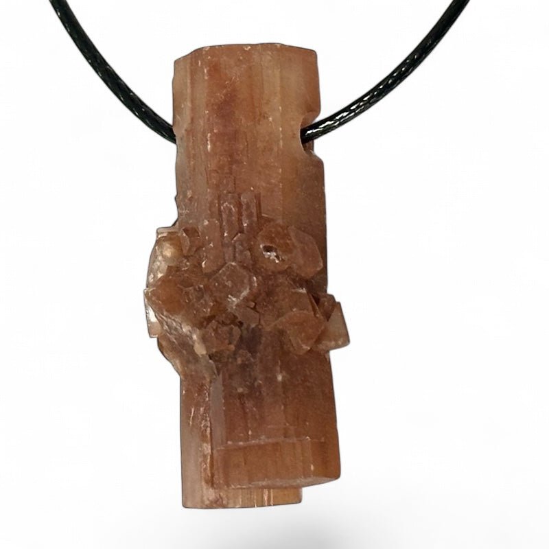 Pendentif aragonite cristallisée Maroc (pierre trouée) + cordon - La Boite à Cailloux