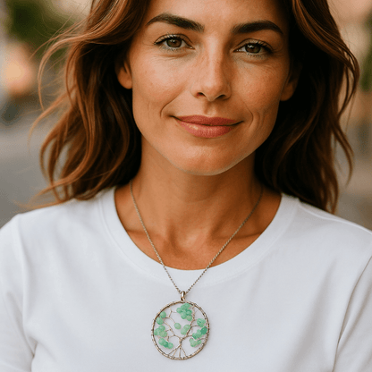 Pendentif arbre de vie aventurine verte 50mm + cordon - La Boite à Cailloux