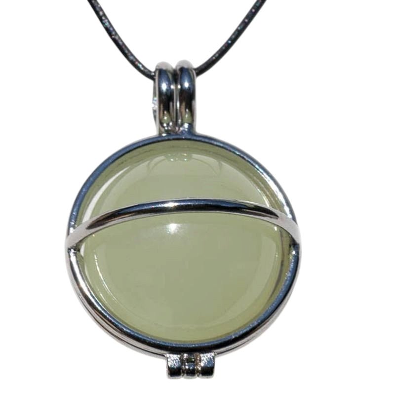 Pendentif boule jade de Chine dans cage - La Boite à Cailloux