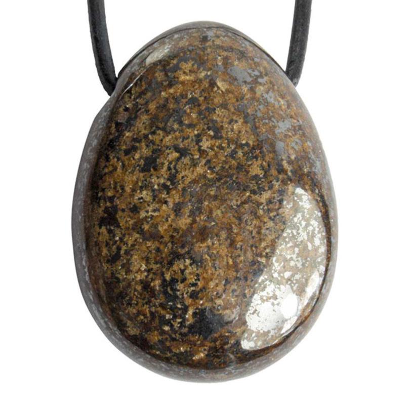 Pendentif bronzite Brésil A (pierre trouée) + cordon - La Boite à Cailloux