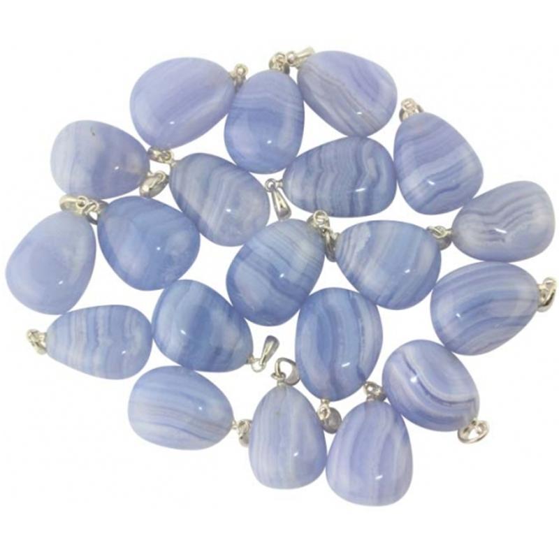 Pendentif calcédoine bleue Namibie AA pierre roulée boucle argent 925 - La Boite à Cailloux