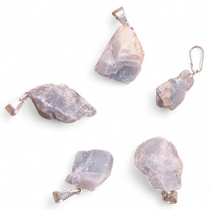 Pendentif calcite bleue Mexique A (pierre brute) - La Boite à Cailloux