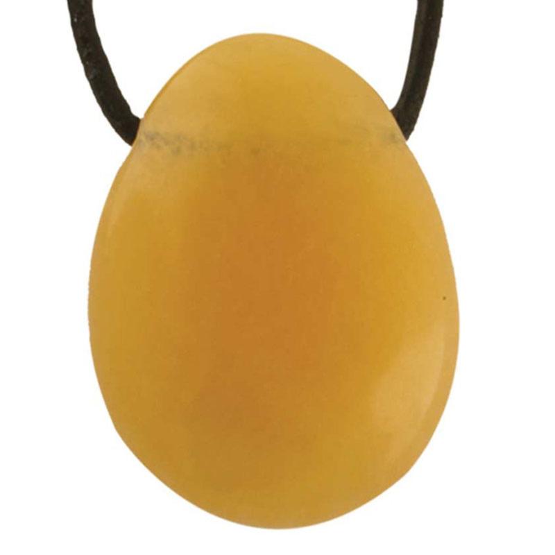 Pendentif calcite orange Mexique A (pierre trouée) + cordon - La Boite à Cailloux