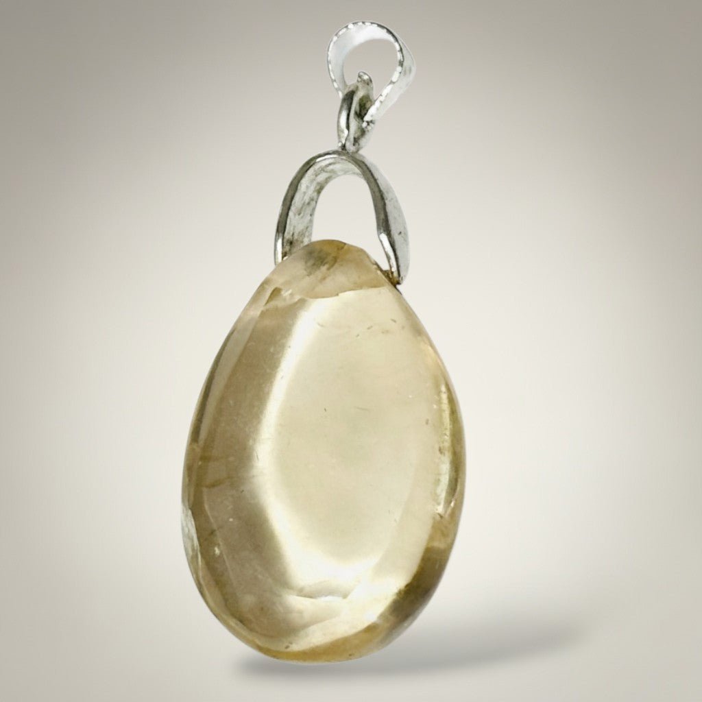 Pendentif citrine naturelle Madagascar AA (pierre percée bélière acier) - La Boite à Cailloux