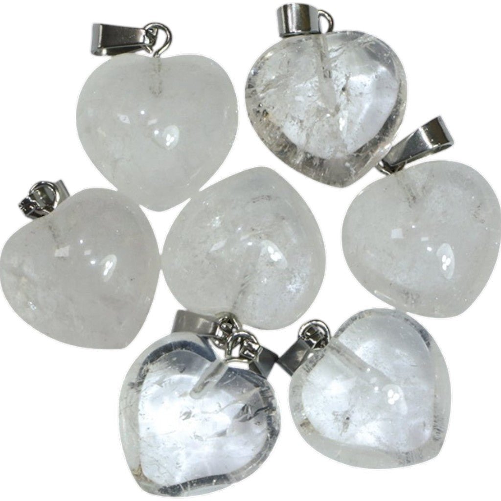 Pendentif coeur cristal de roche Brésil A (15mm) - La Boite à Cailloux