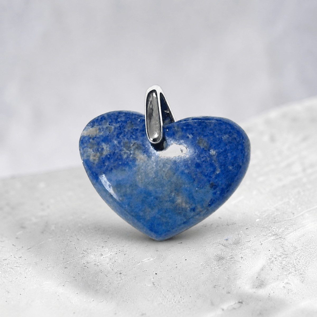 Pendentif coeur lapis lazuli Afghanistan A (25mm) - La Boite à Cailloux