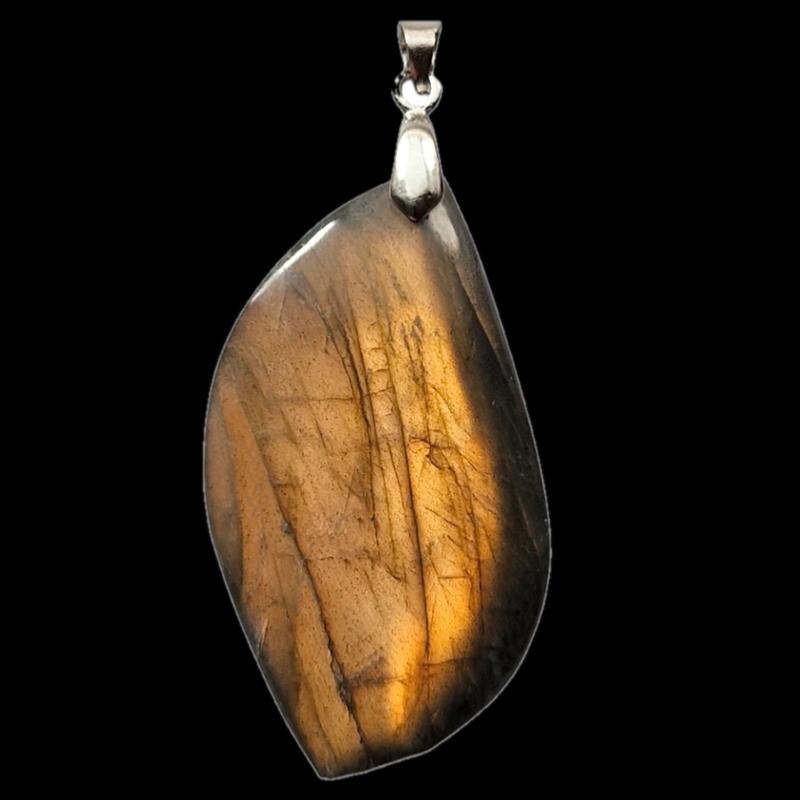 Pendentif feuille labradorite rose orangée Madagascar A - La Boite à Cailloux