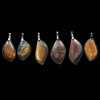 Pendentif feuille labradorite rose orangée Madagascar A - La Boite à Cailloux