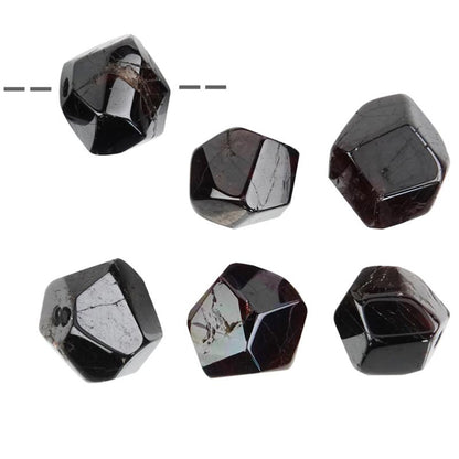 Pendentif grenat rouge almandin poli (pierre percée) + cordon - La Boite à Cailloux