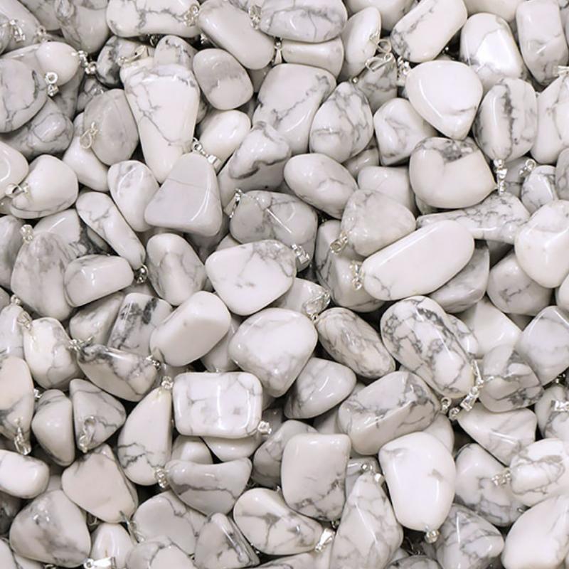 Pendentif howlite Zimbabwe A (pierre roulée) - La Boite à Cailloux