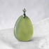 Pendentif jade de Chine A (pierre plate) - La Boite à Cailloux
