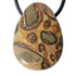 Pendentif jaspe léopard ou oncolithe Pérou A (pierre trouée) + cordon - La Boite à Cailloux