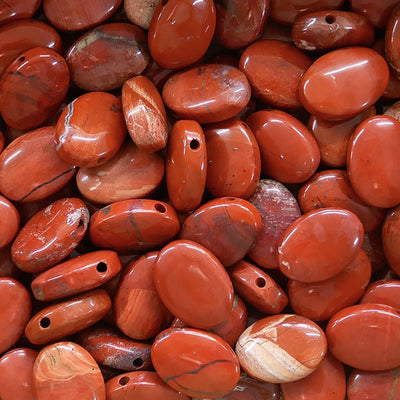 Colgante jaspe rojo de Sudáfrica A (piedra agujereada) + cuero