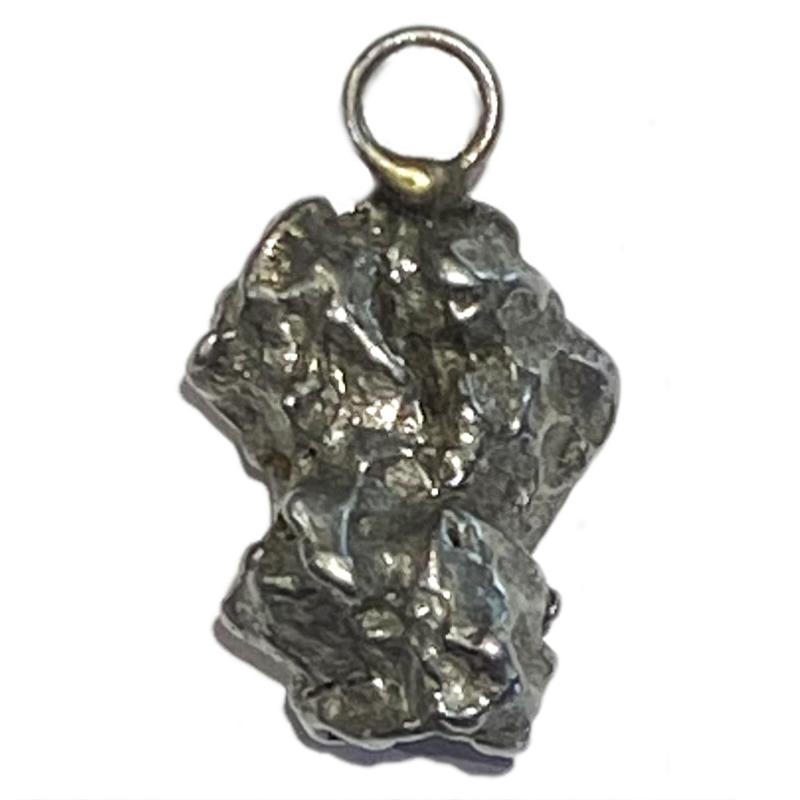 Pendentif météorite Campo del Cielo, Argentine (L) - La Boite à Cailloux
