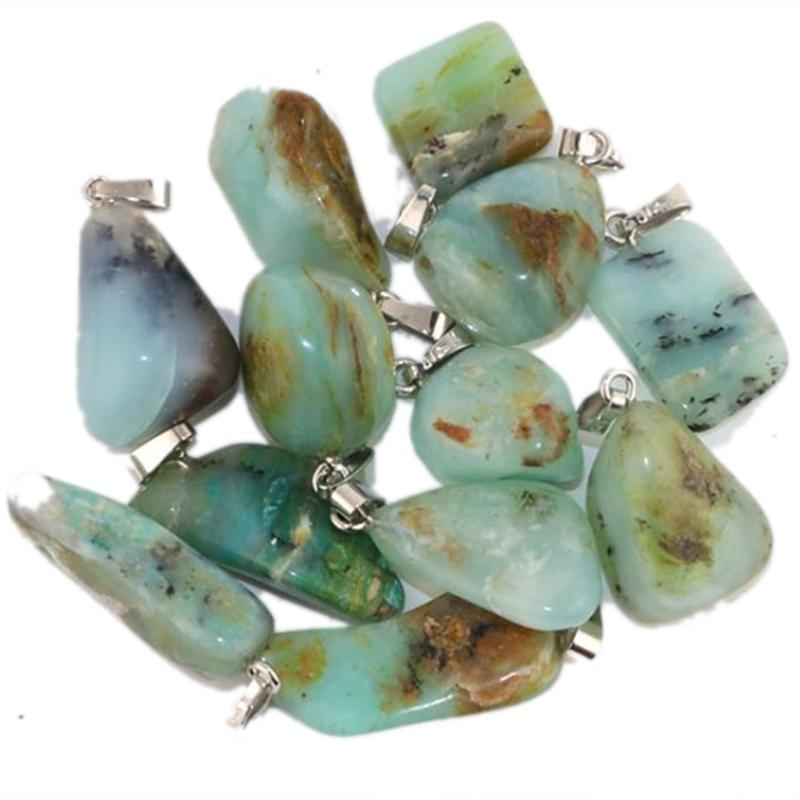 Pendentif opale bleue des Andes pierre roulée boucle argent 925 - La Boite à Cailloux