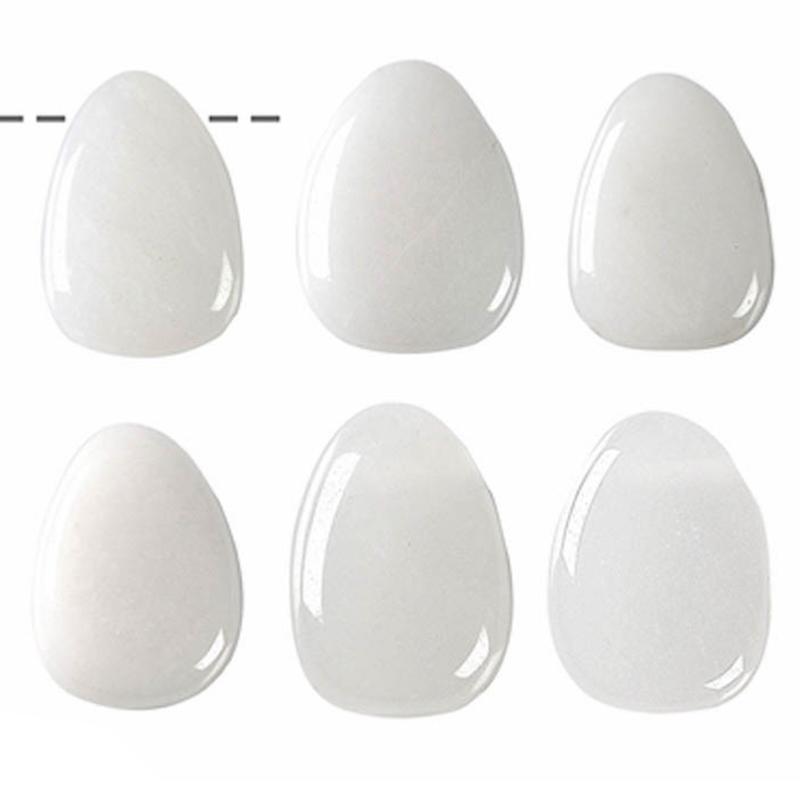 Pendentif quartz neige Brésil A (pierre trouée) + cordon - La Boite à Cailloux
