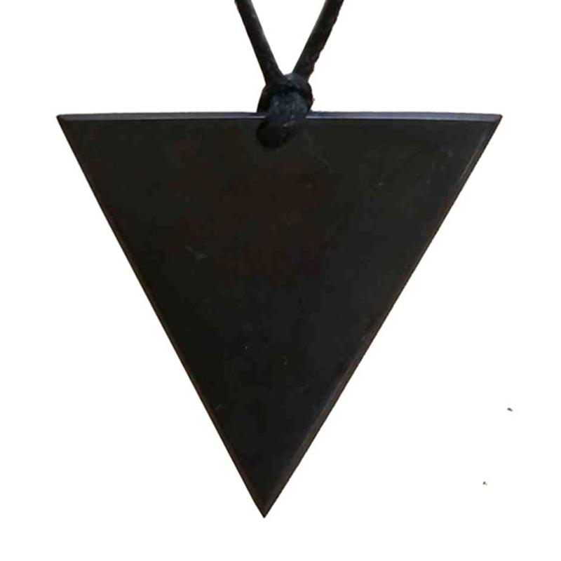 Pendentif shungite Russie A (triangle - bas) + Cordon offert - La Boite à Cailloux