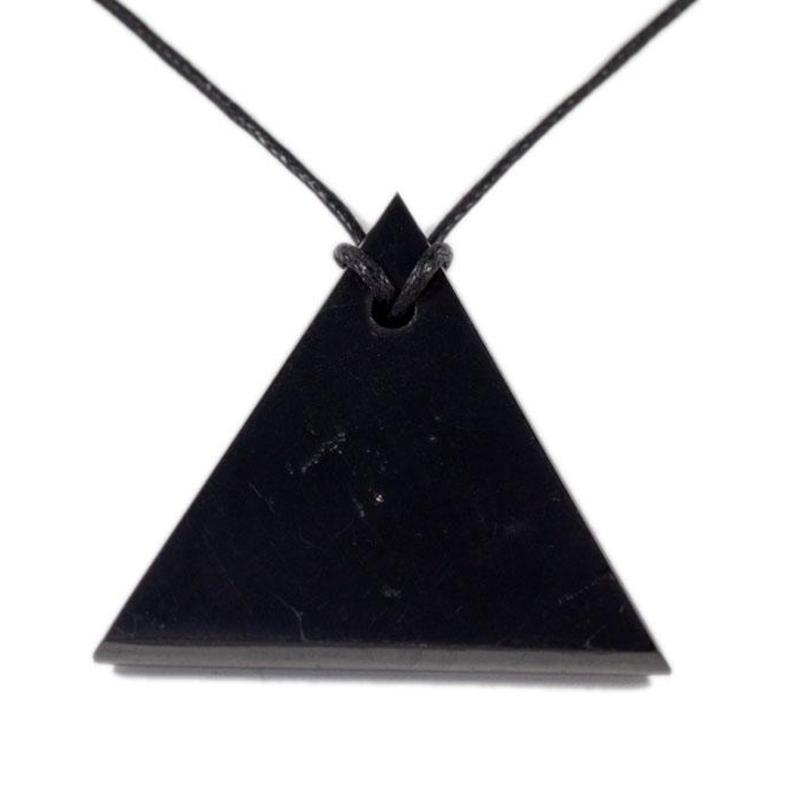 Pendentif shungite Russie A (triangle - haut) + Cordon offert - La Boite à Cailloux