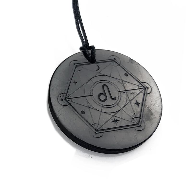 Pendentif shungite signe du zodiaque "Lion" - La Boite à Cailloux