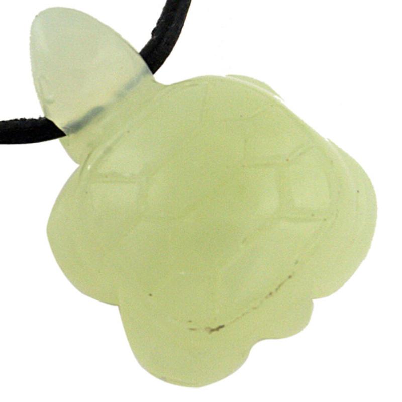 Pendentif tortue 25mm jade de Chine A - La Boite à Cailloux
