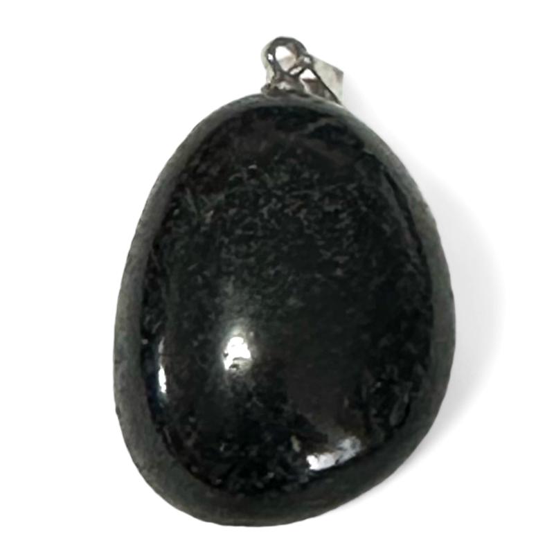 Pendentif tourmaline noire Brésil A (pierre roulée) - La Boite à Cailloux