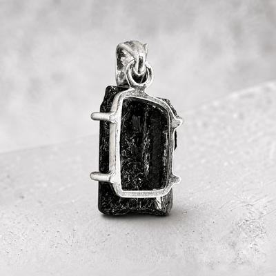 Pendentif tourmaline noire cristallisée Brésil AA – argent 925