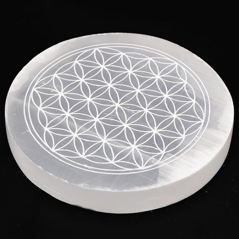 Plaque de rechargement sélénite fleur de vie- 70-80mm - La Boite à Cailloux