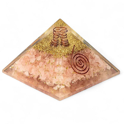 Pyramide orgonite quartz rose avec coeur (80mm) - La Boite à Cailloux