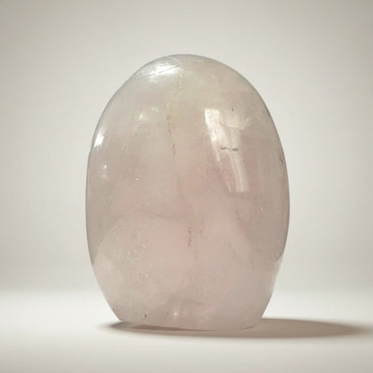 Quartz rose Madagascar AA forme libre - 459g - La Boite à Cailloux