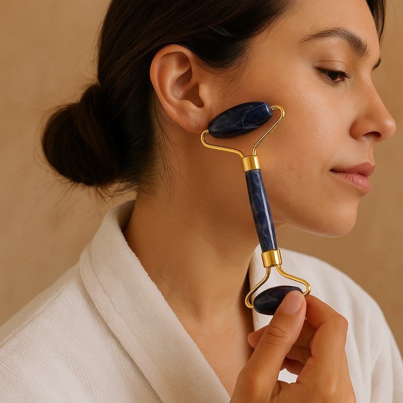 Rouleau de massage "CHI" Sodalite Brésil A - La Boite à Cailloux