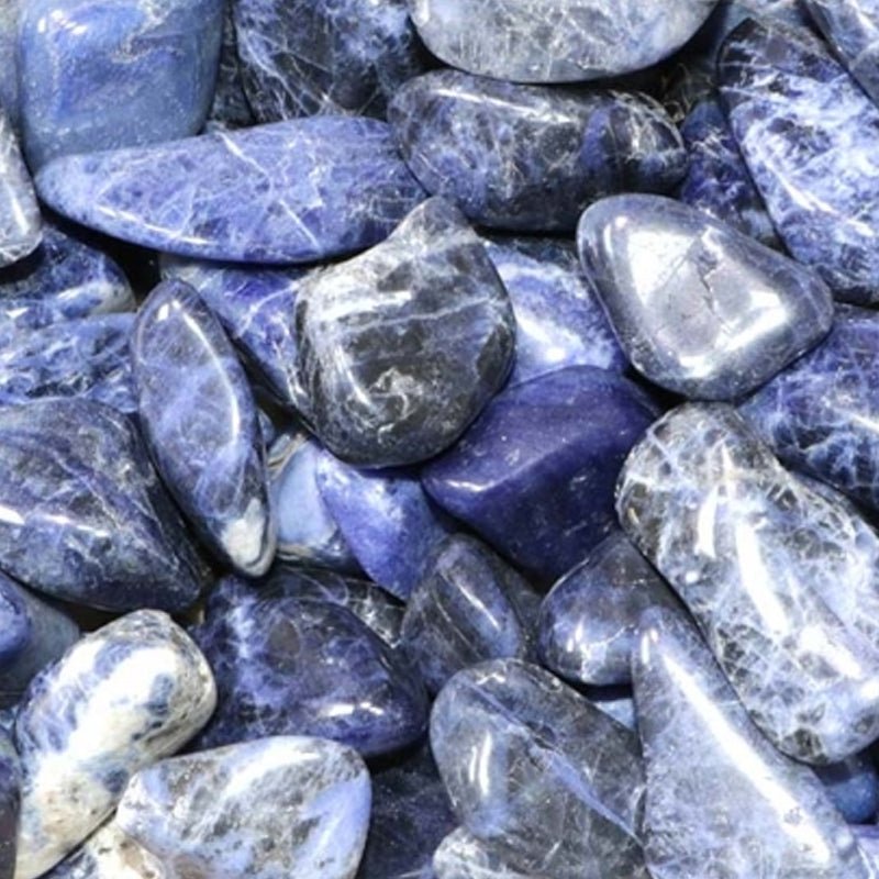 Sodalite Brésil A (pierre roulée) - La Boite à Cailloux
