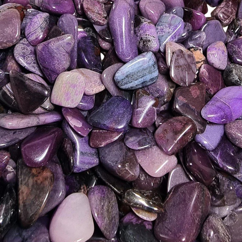 Sugilite Afrique du Sud AB (pierre roulée) - La Boite à Cailloux